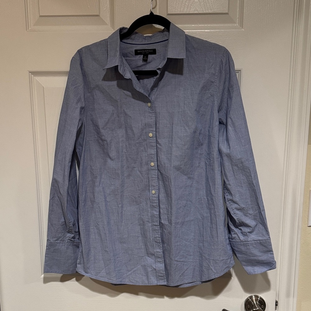 Banana Republic Light Blue Button-Down Shirt